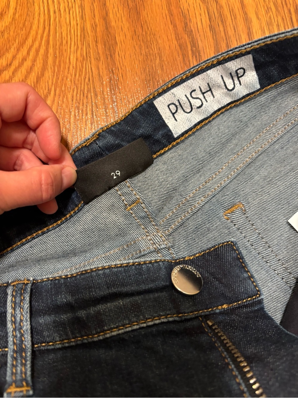 Emporio Armani Push-Up Skinny Jeans - Picture 8 of 10